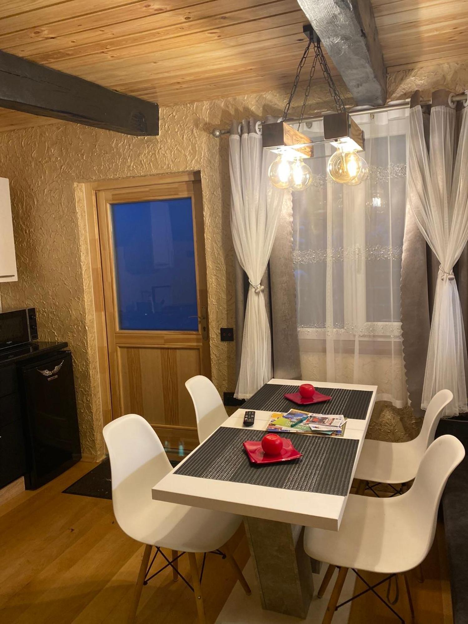 Silumetras Hotel Вентспилс Екстериор снимка